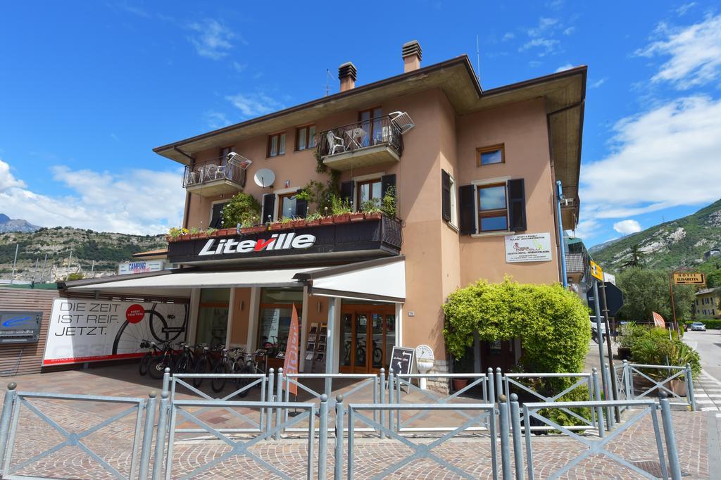 Casa Barcelli Sport & Family Apartments Torbole Sul Garda Екстер'єр фото