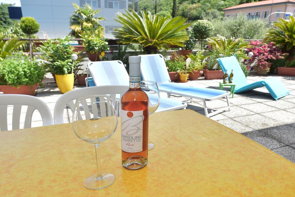 Casa Barcelli Sport & Family Apartments Torbole Sul Garda Екстер'єр фото
